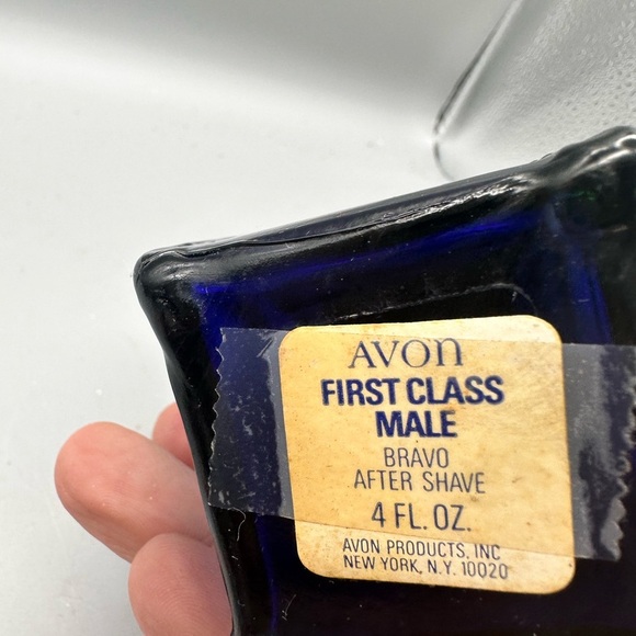 Avon Red and Blue Mailbox Decor - Picture 4 of 8